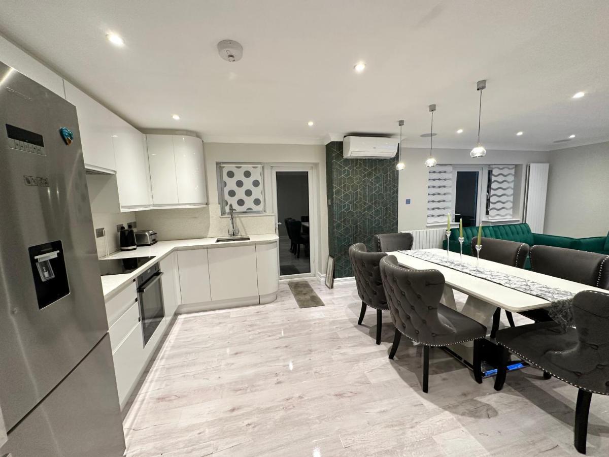 Luxury House Apartment Greenford  Exterior foto