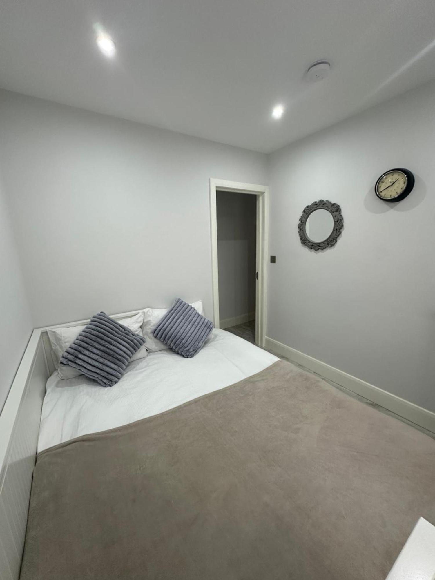 Luxury House Apartment Greenford  Exterior foto