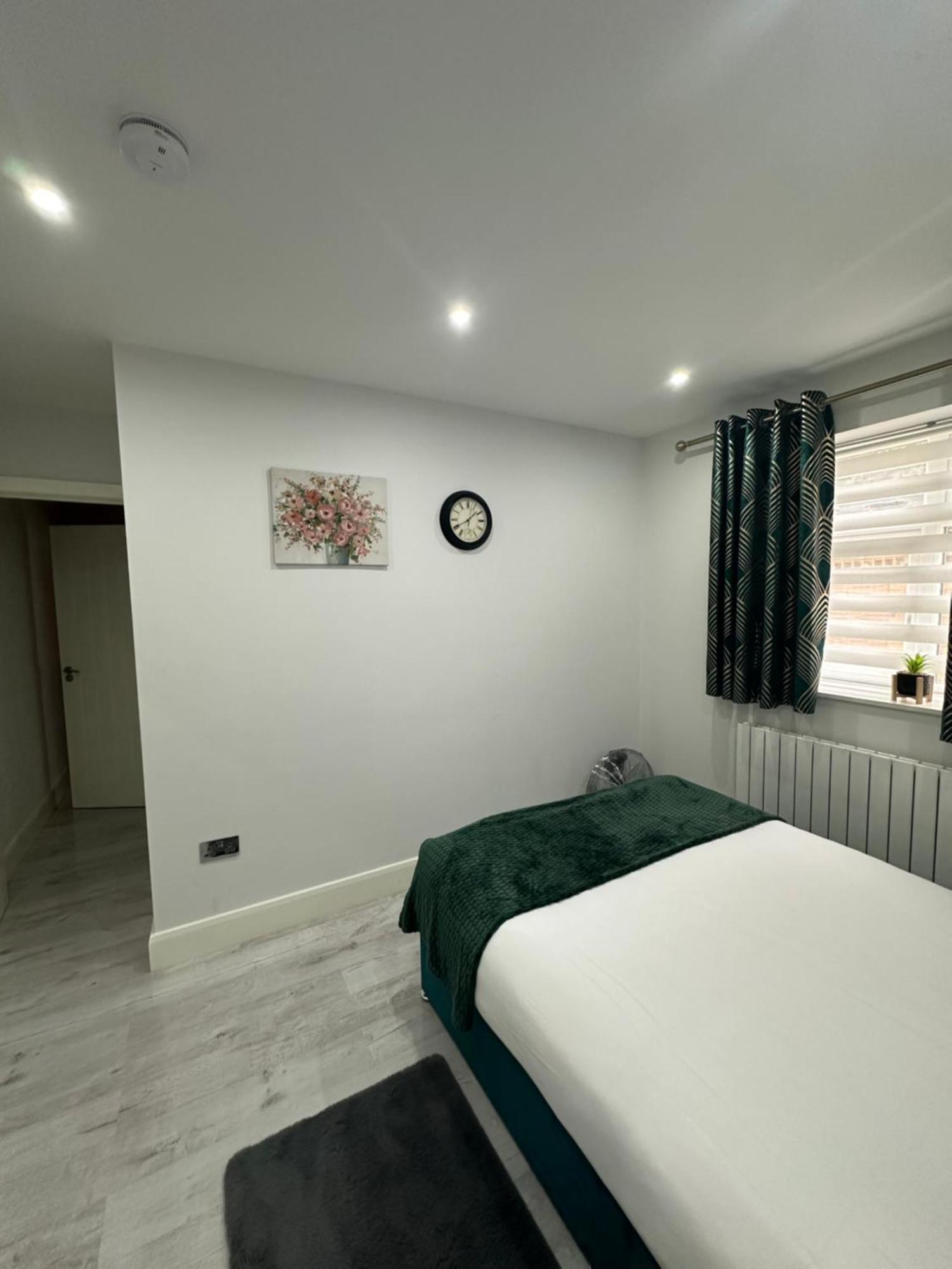 Luxury House Apartment Greenford  Exterior foto